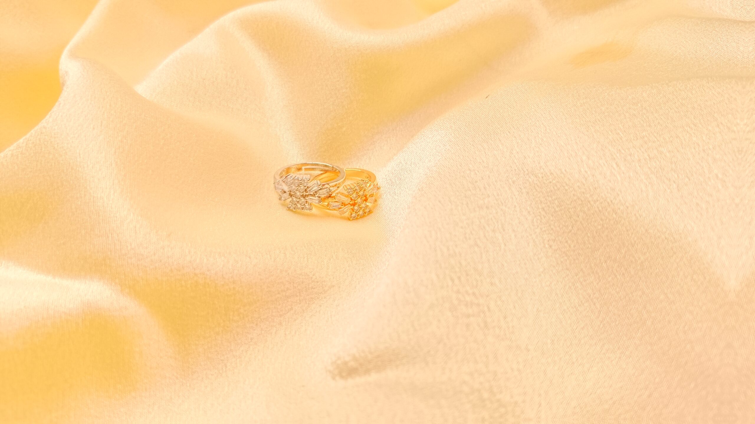 Iris Pearl Shard Ring - Image 3